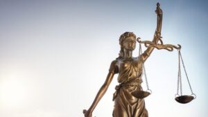 Quais as principais acusações do MP sobre as associações?